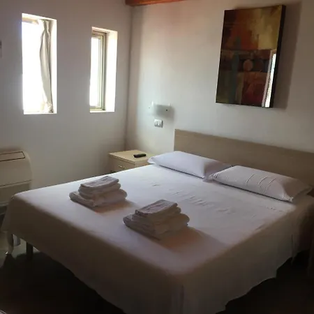 Torrefano Bed and breakfast 3*